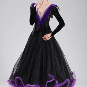 Платье стандарт чёрное с фиолетовой отделкой